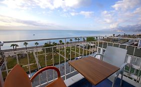 Kristal Beach Hotel
